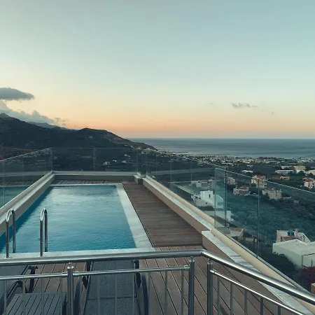 King Crimson Luxury Holiday home *